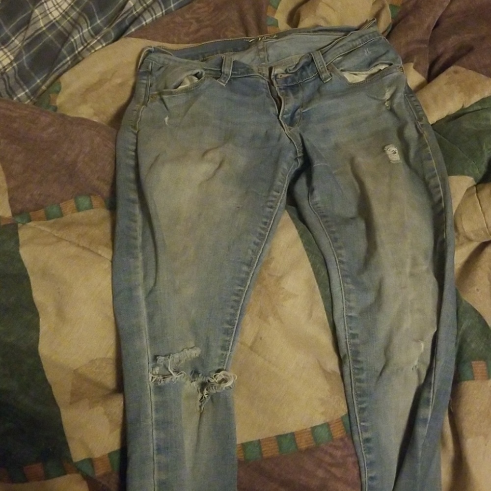 Old navy distressed jeans